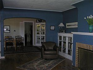 3rd image of 1105 Carlyon Ave SE
