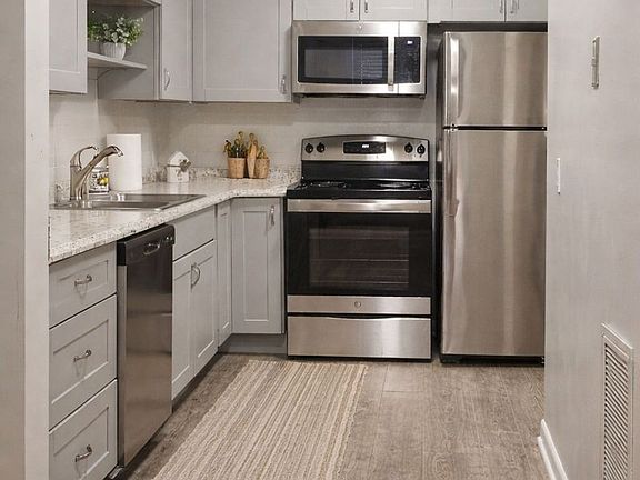 4th image of 323 Forest Park Rd #5-16