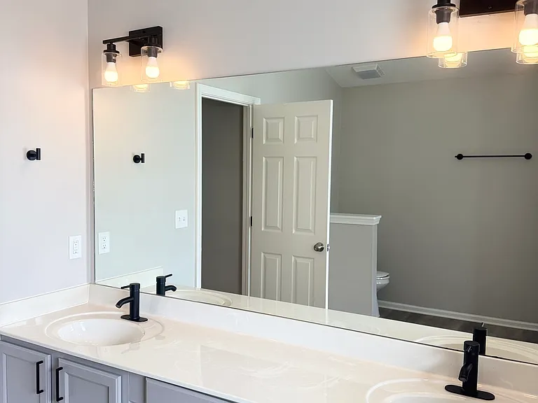 2887 Montview Dr SW — Photo 18