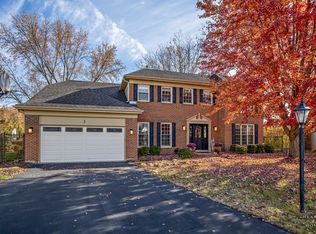 3 Chestnut Ct, Cary, IL 60013