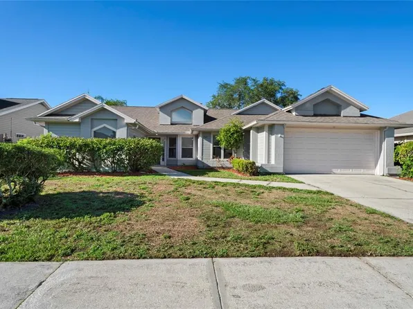 1527 Creekbend Dr, Brandon, FL 33510