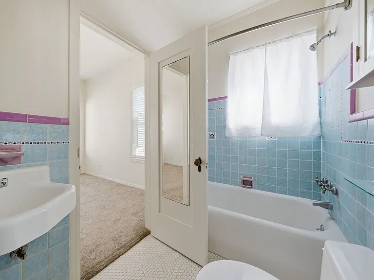 1530 Miramar Dr — Photo 5