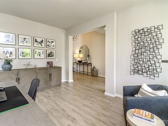 5th image of 13211 181st Avenue Ct E