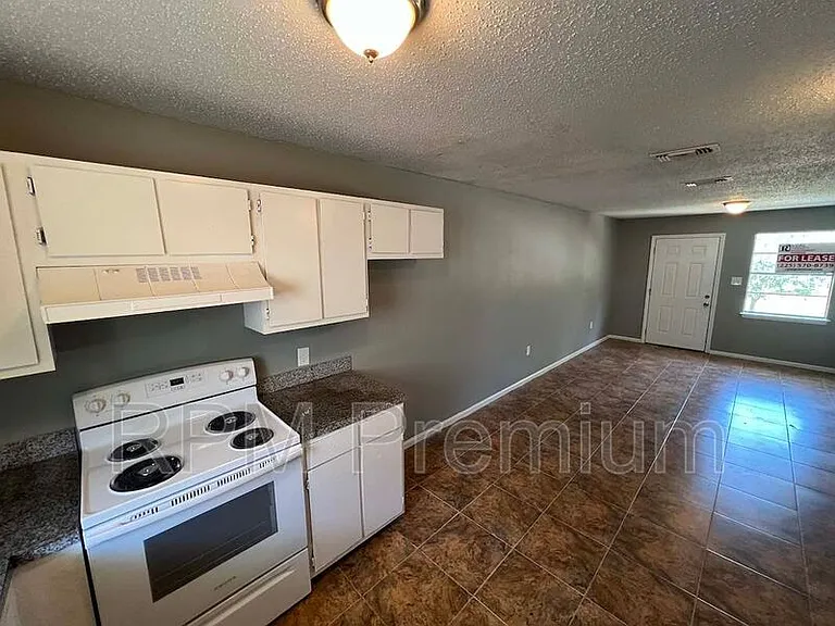 5057 Baker Blvd #C — Photo 10