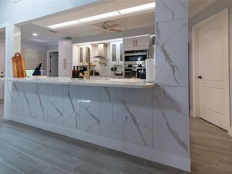 6908 Arbor Oaks Cir — Photo 15
