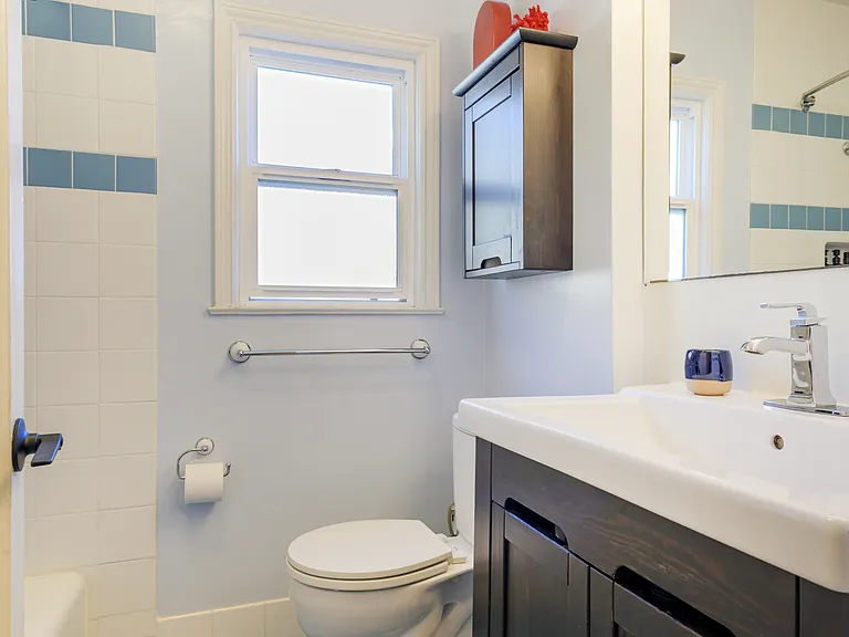 801 Cerrito St — Photo 5