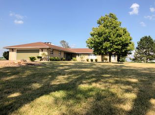 20152 Dee Mack Rd, Deer Creek, IL 61733