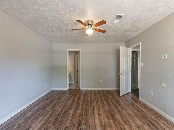 5th image of 2721 Carson Dr