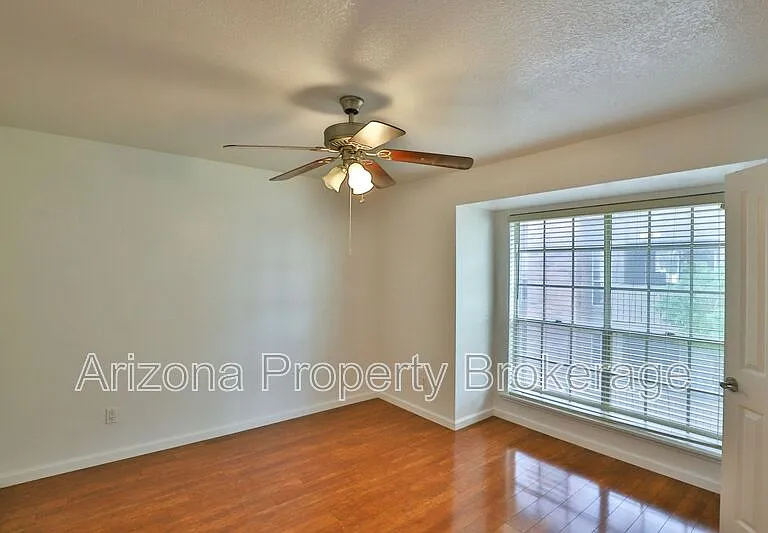 200 E Southern Ave #219 — Photo 5