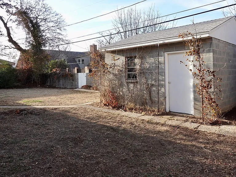 3114 Shell Ave — Photo 43