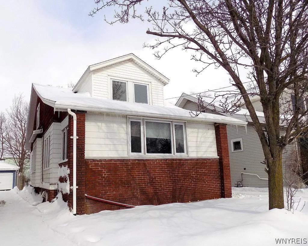191 Kenmore Ave photo 1