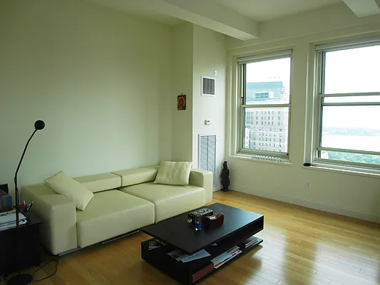 Rented by CCG Real Estate Brokerage | media 14