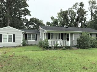 523 Swains Loop Rd, Jacksonville, NC 28546