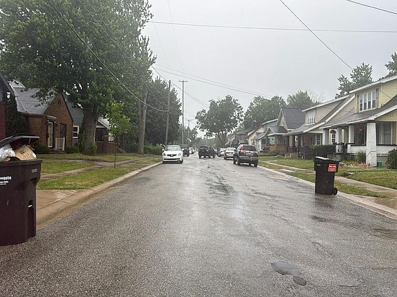 5th image of 1639 Cleveland Ave SW