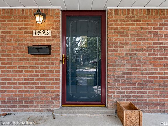 3rd image of 1493 E Melton Rd