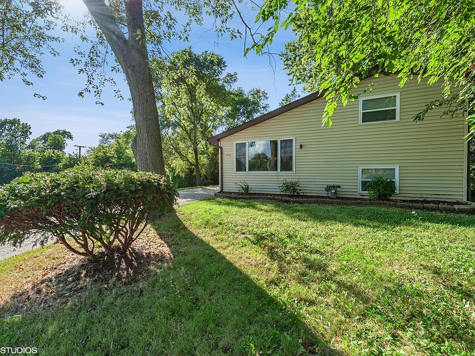 1st image of 1316 Sacramento Dr