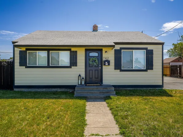 742 E 4th Ave, Kennewick, WA 99336
