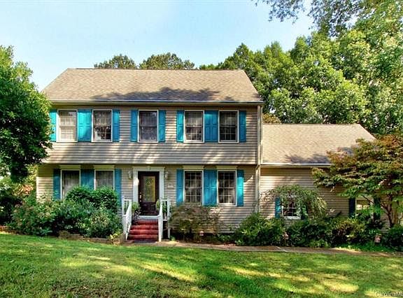 2nd image of 123 Chapel Ct #12