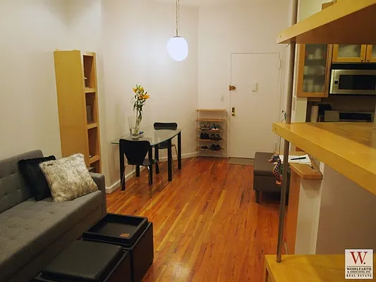 Sold by Wohlfarth & Associates Inc | media 17