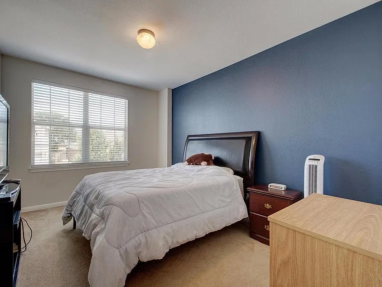 15104 Fernhill Dr — Photo 15