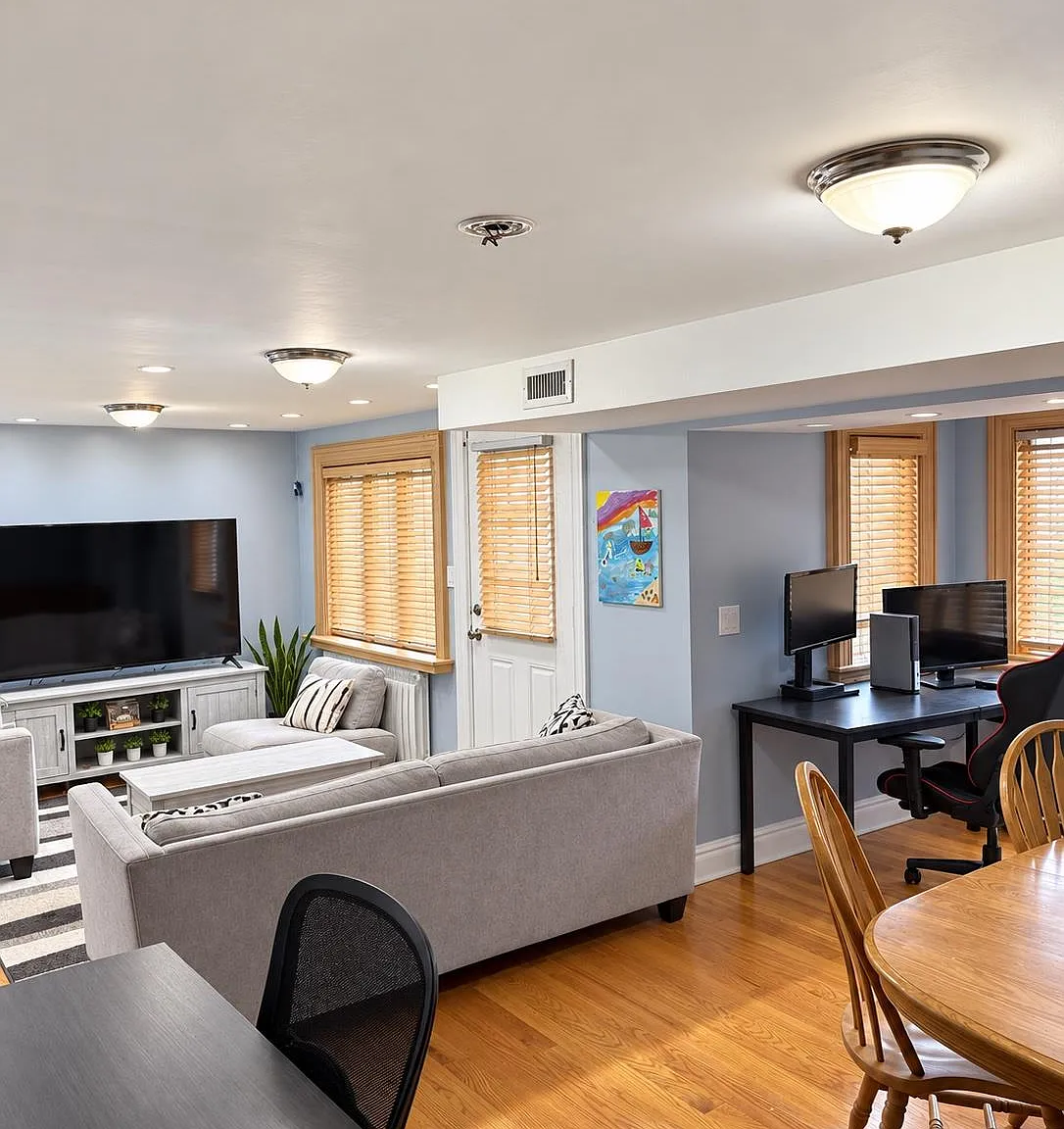 2 bed, 2.0 bath, 3053 sqft, $2,700 — Photo 4