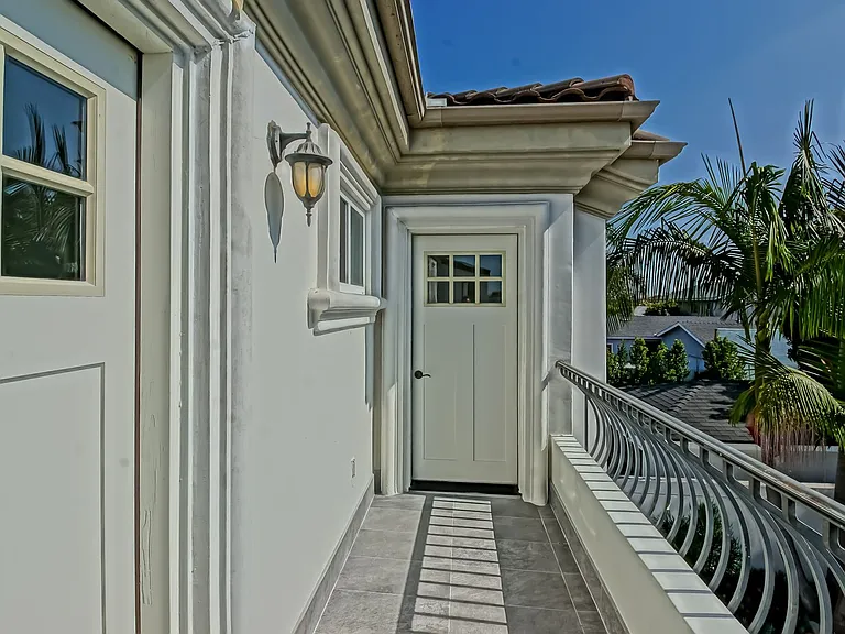 15624 Sombra Ave — Photo 32