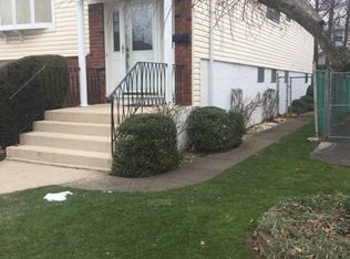 209 Woodbine Ave, Staten Island, NY 10314