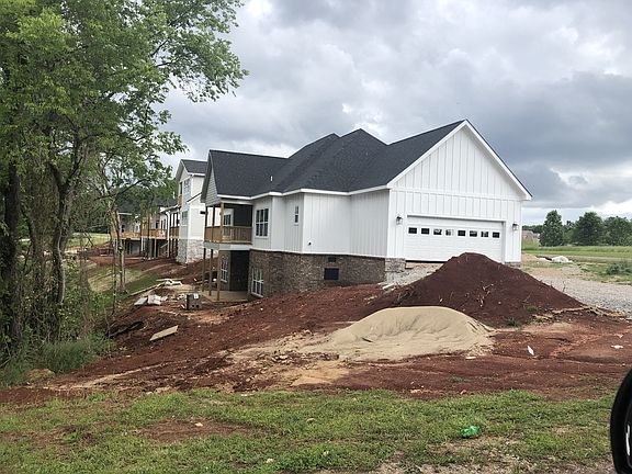 3rd image of 479 Fanning Bend Dr