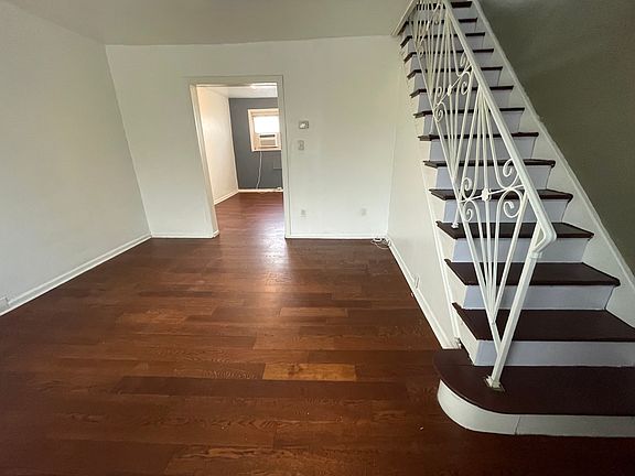 2nd image of 1516 S Corlies St #1516