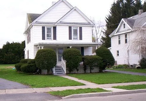 623 Mount Zoar St photo 1