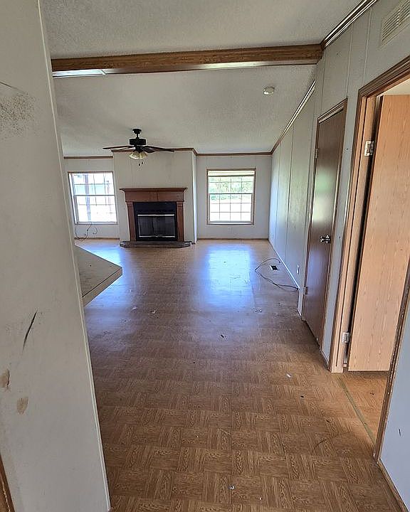 2nd image of 30 Greer Ln
