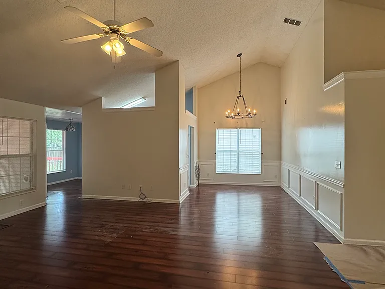 1840 Arborwood Dr — Photo 35