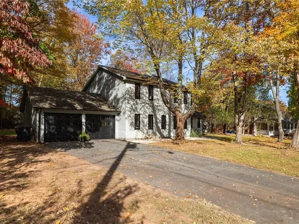 2291 Sallies Ln, Winston Salem, NC 27106