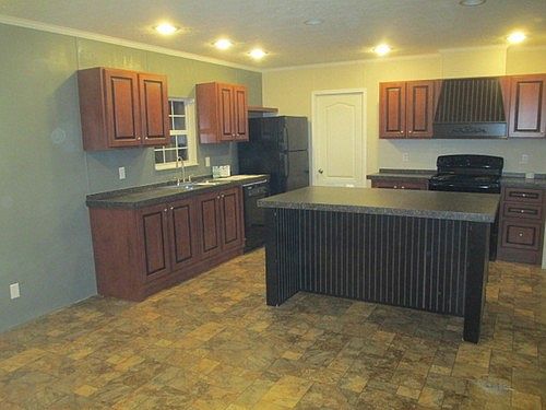3rd image of 50 Aspen Ln