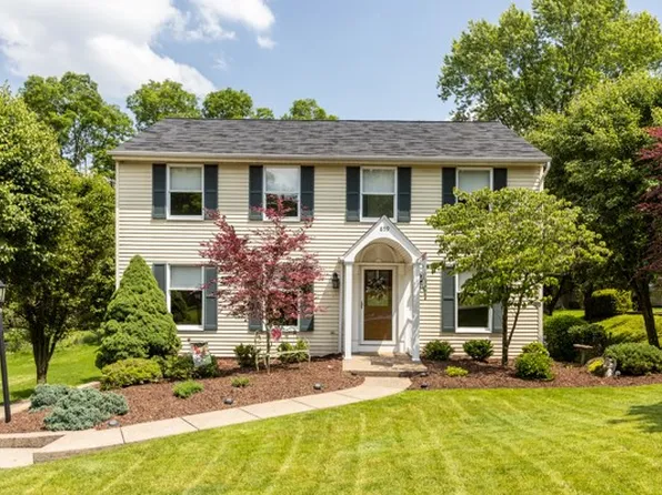 859 Boulder Dr, Bethel Park, PA 15102