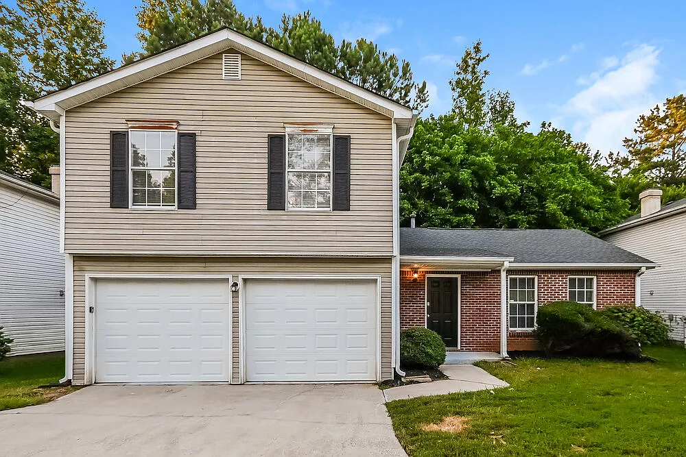 3 bed, 2.5 bath, 1713 sqft, $1,880 — Photo 1