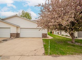 2528 25th Ave S UNIT A, Fargo, ND 58103