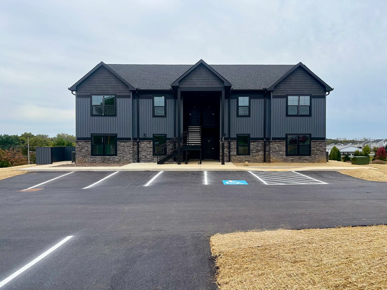2 bed, 1140 sqft, $1,699 — Photo 3