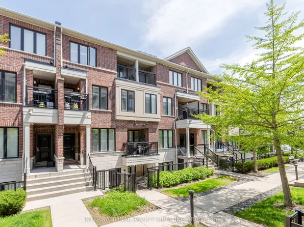 30 Carnation Ave #99, Toronto, ON M8V 0B8