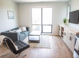 303 E Chalmers St #510, Champaign, IL 61820