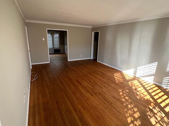 3rd image of 1275 N Harper Ave APT 3