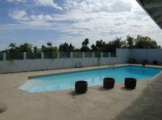 2535 Banyan Dr, Los Angeles, CA 90049