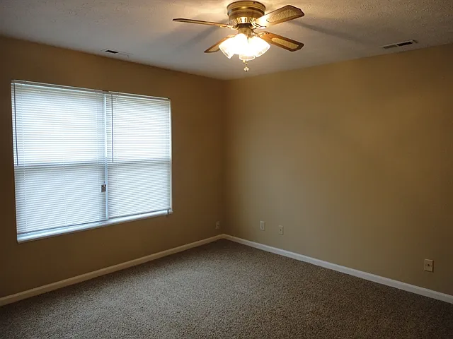 6526 Sparrowood Dr — Photo 9