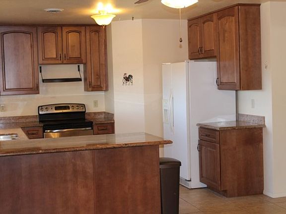 5th image of 4101 N Gold St