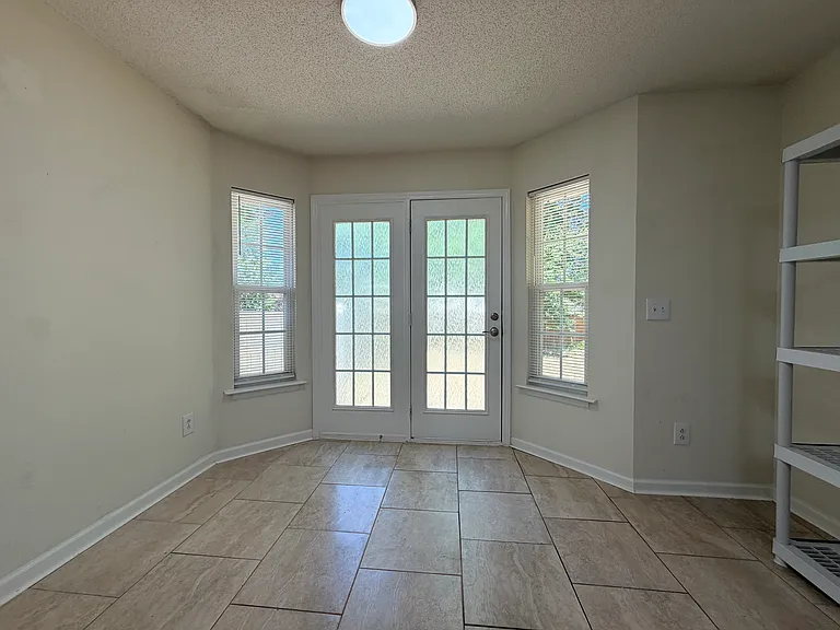4832 Lighthouse Ct — Photo 7