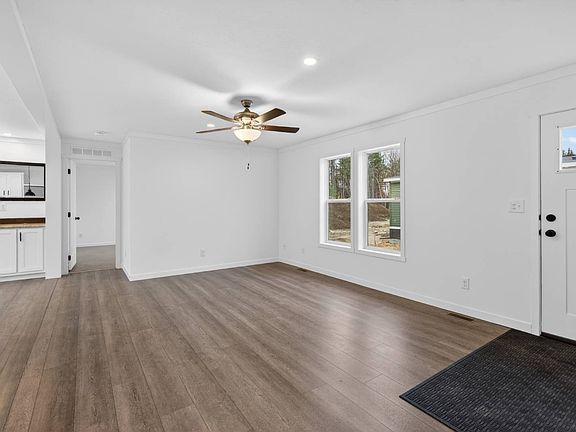 3rd image of 395 Cheshire Rd #101