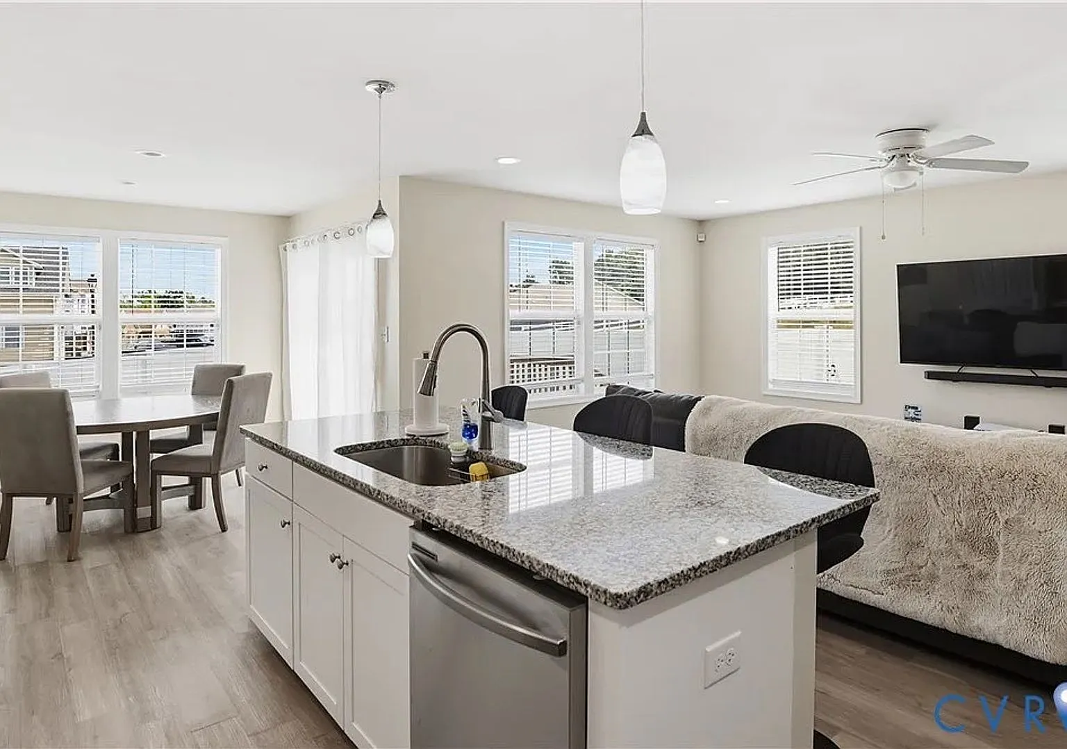 Like-New Living — Photo 3
