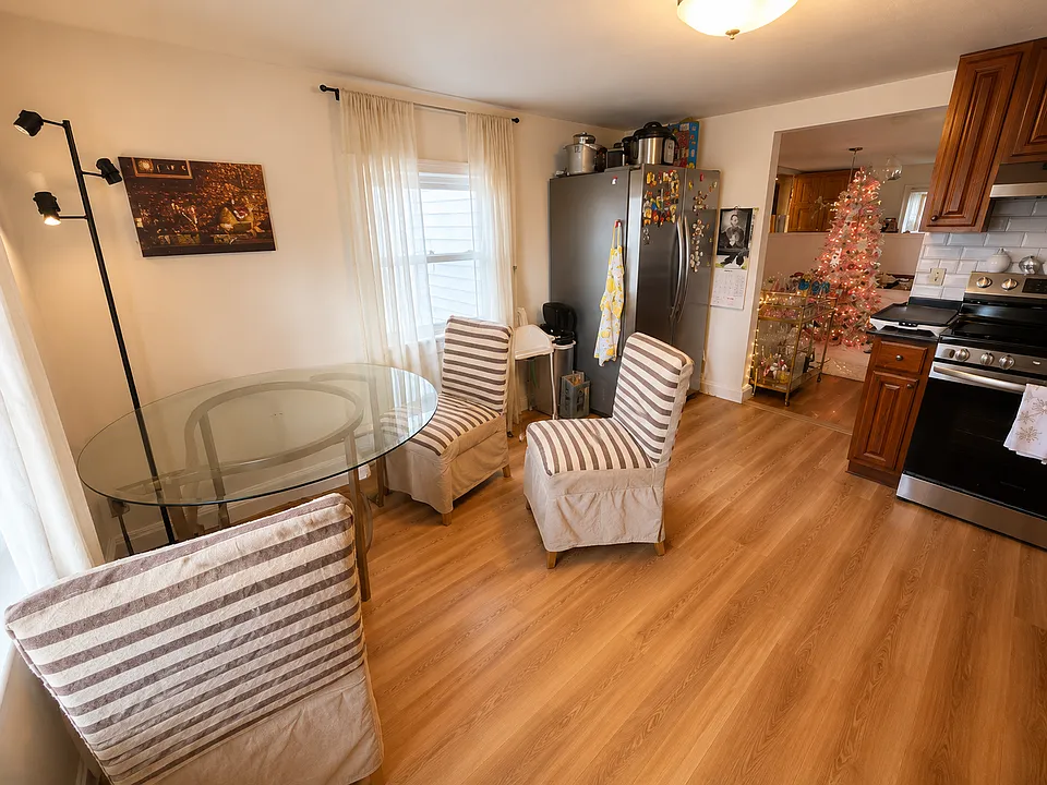 26 Greylock Rd #3