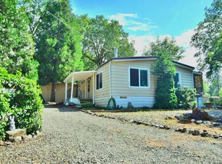 2807 Hamilton Ln, Grants Pass, OR 97527