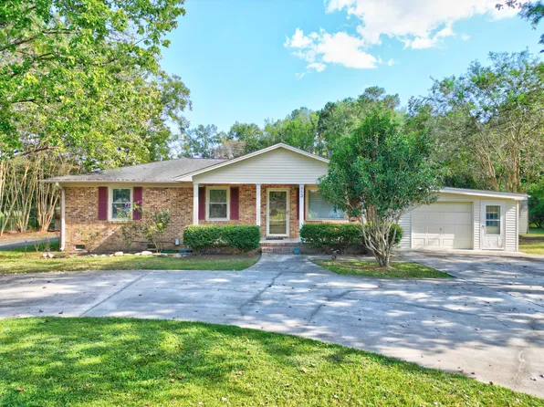 953 Carter Rd, Ridgeville, SC 29472